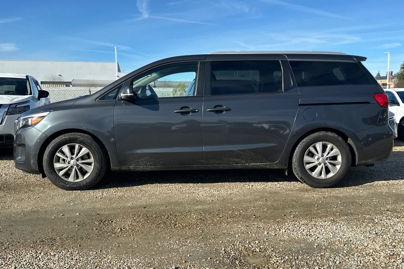 Thumbnail: 2017 Kia Sedona - 6