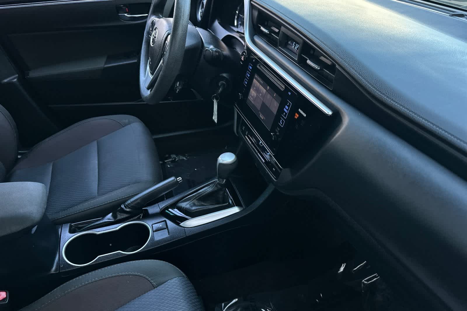 2017 Toyota Corolla LE 18