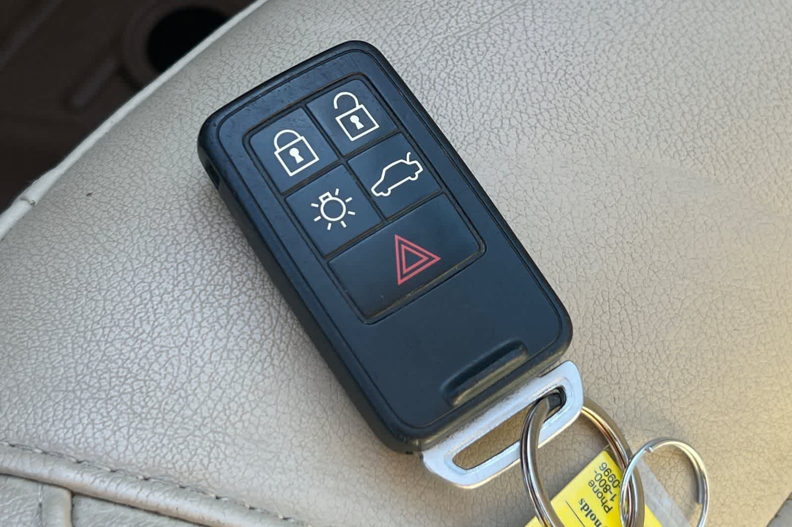 Thumbnail: 2015 Volvo S80 - 27