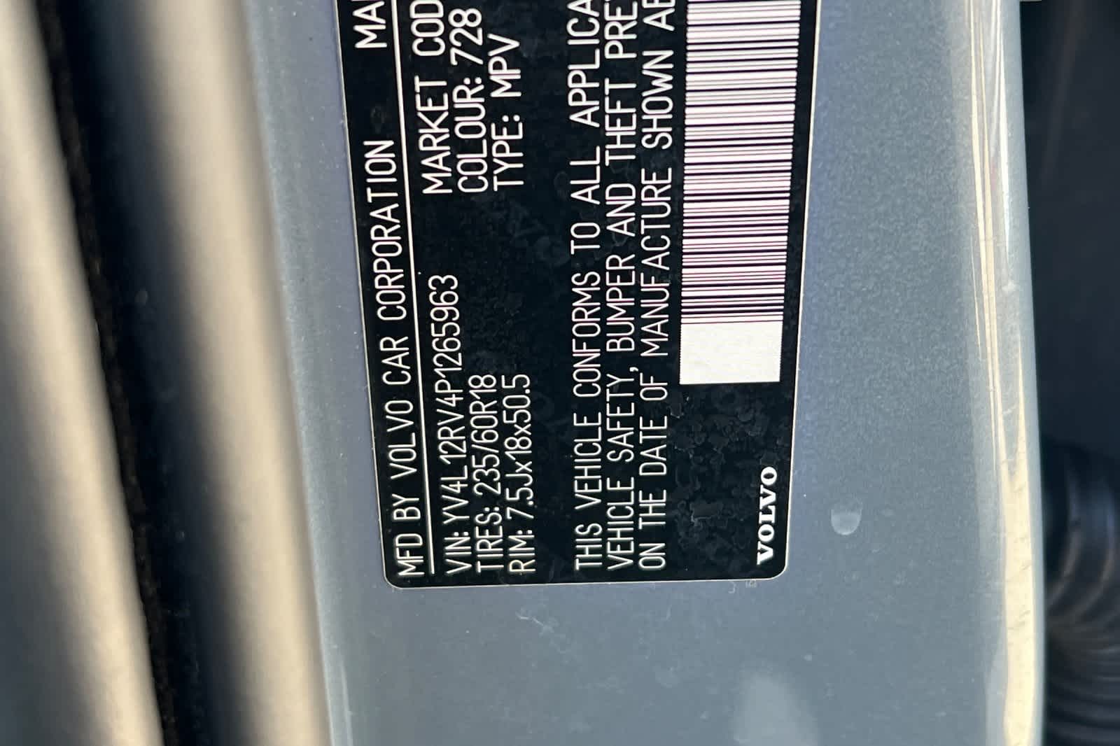 Thumbnail: 2023 Volvo XC60 - 36