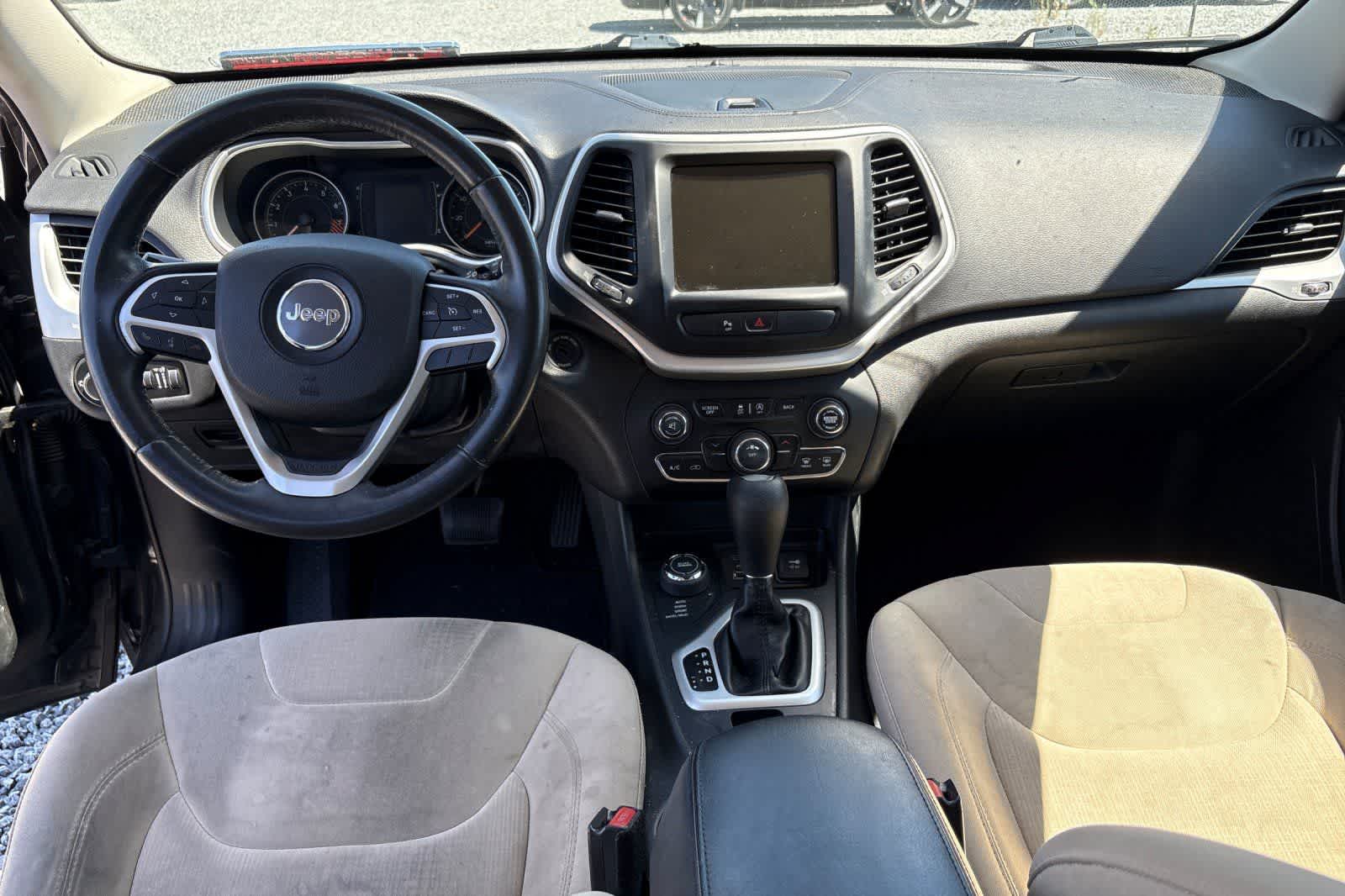 Thumbnail: 2015 Jeep Cherokee - 4