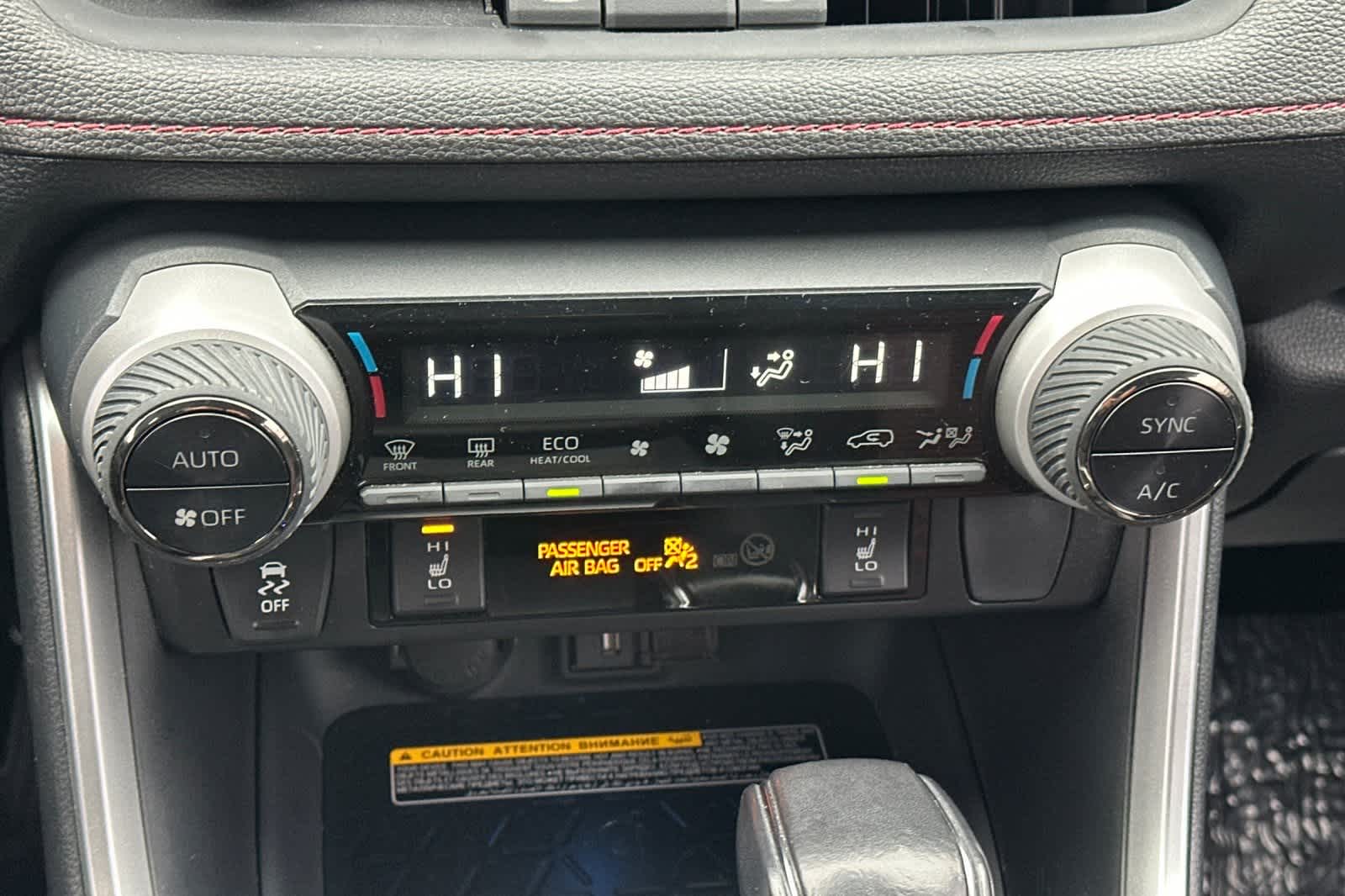 Thumbnail: 2021 Toyota RAV4 - 24