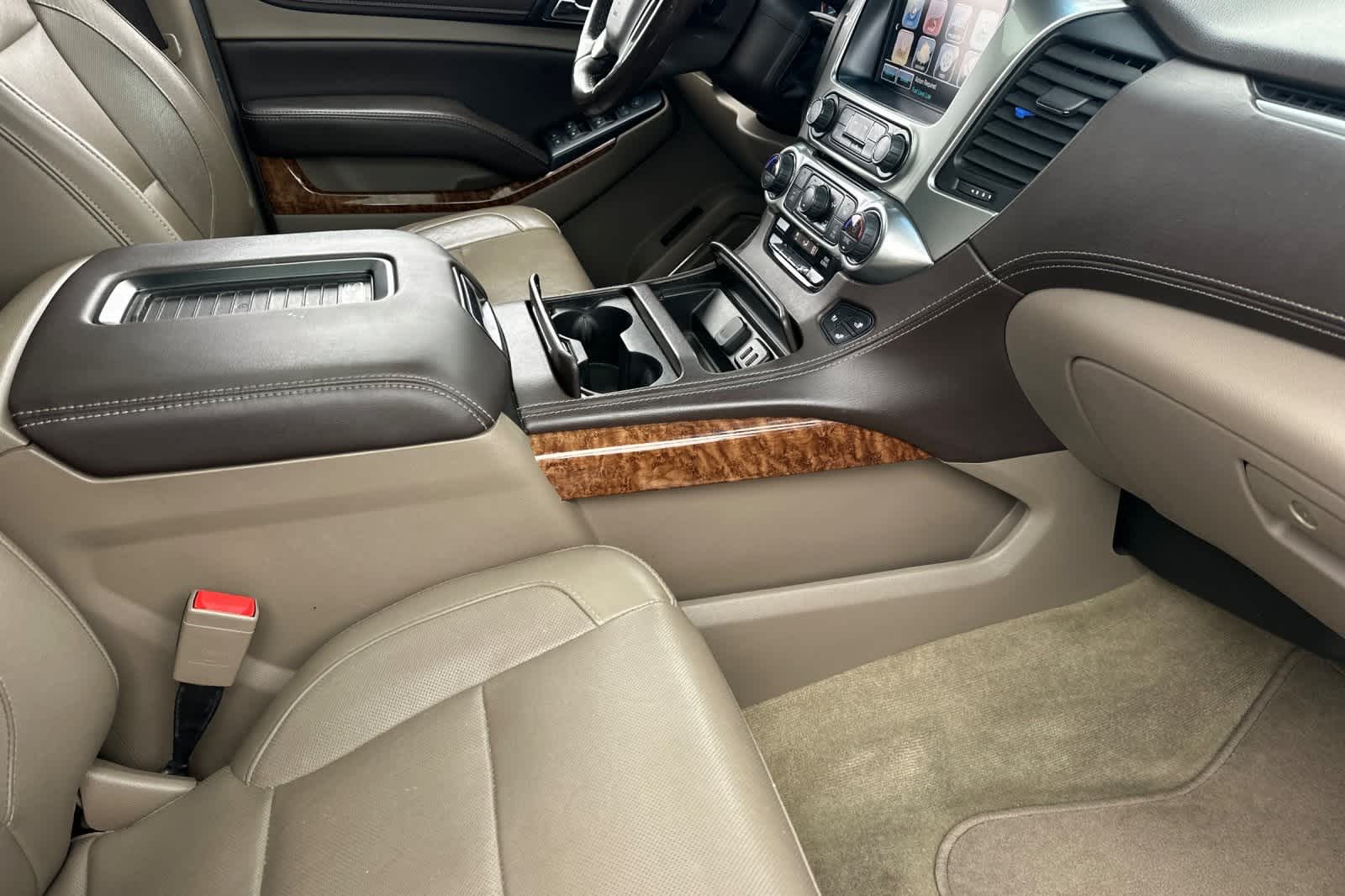 Thumbnail: 2018 Chevrolet Suburban - 18