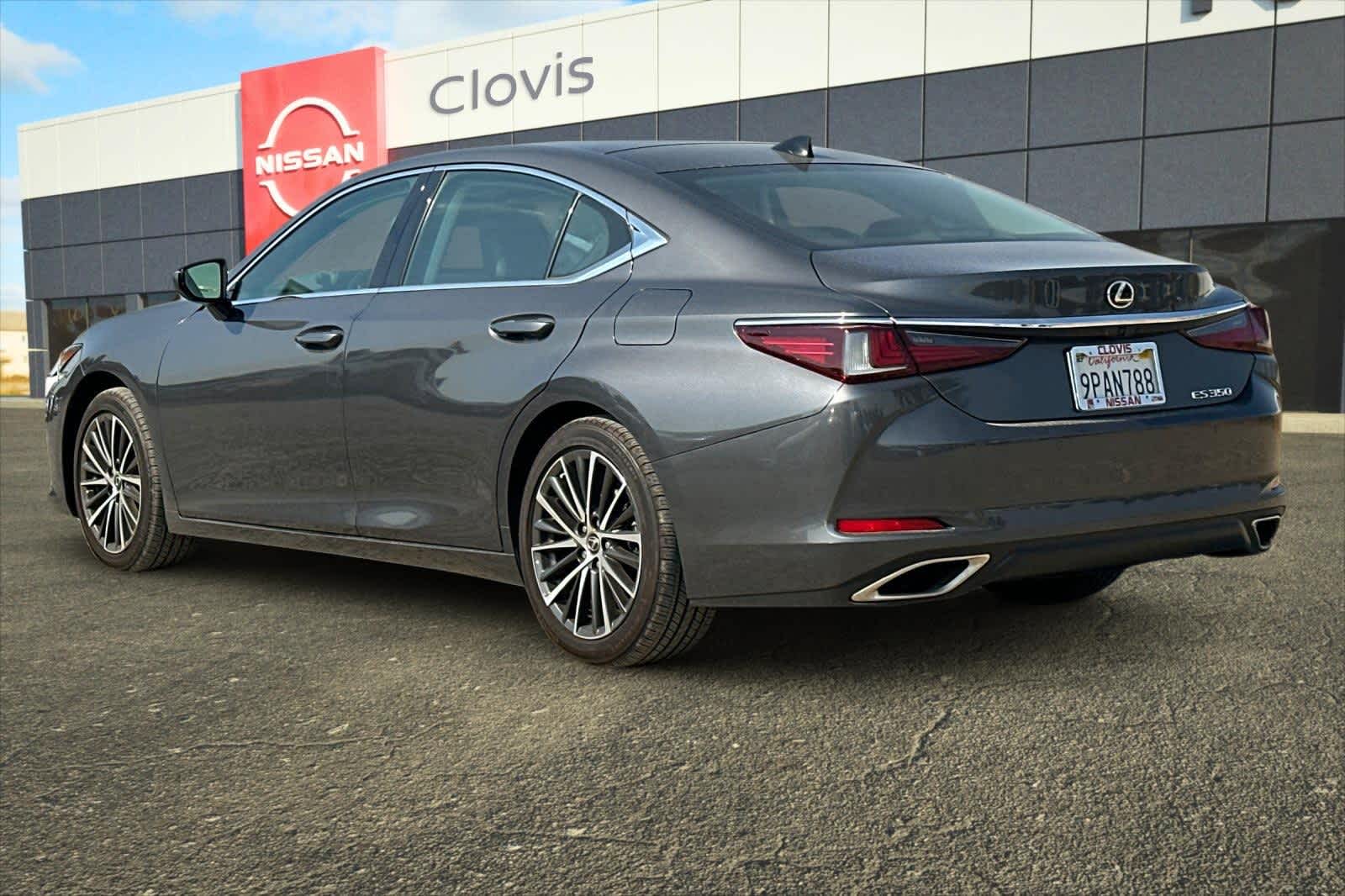 Thumbnail: 2024 Lexus ES - 7