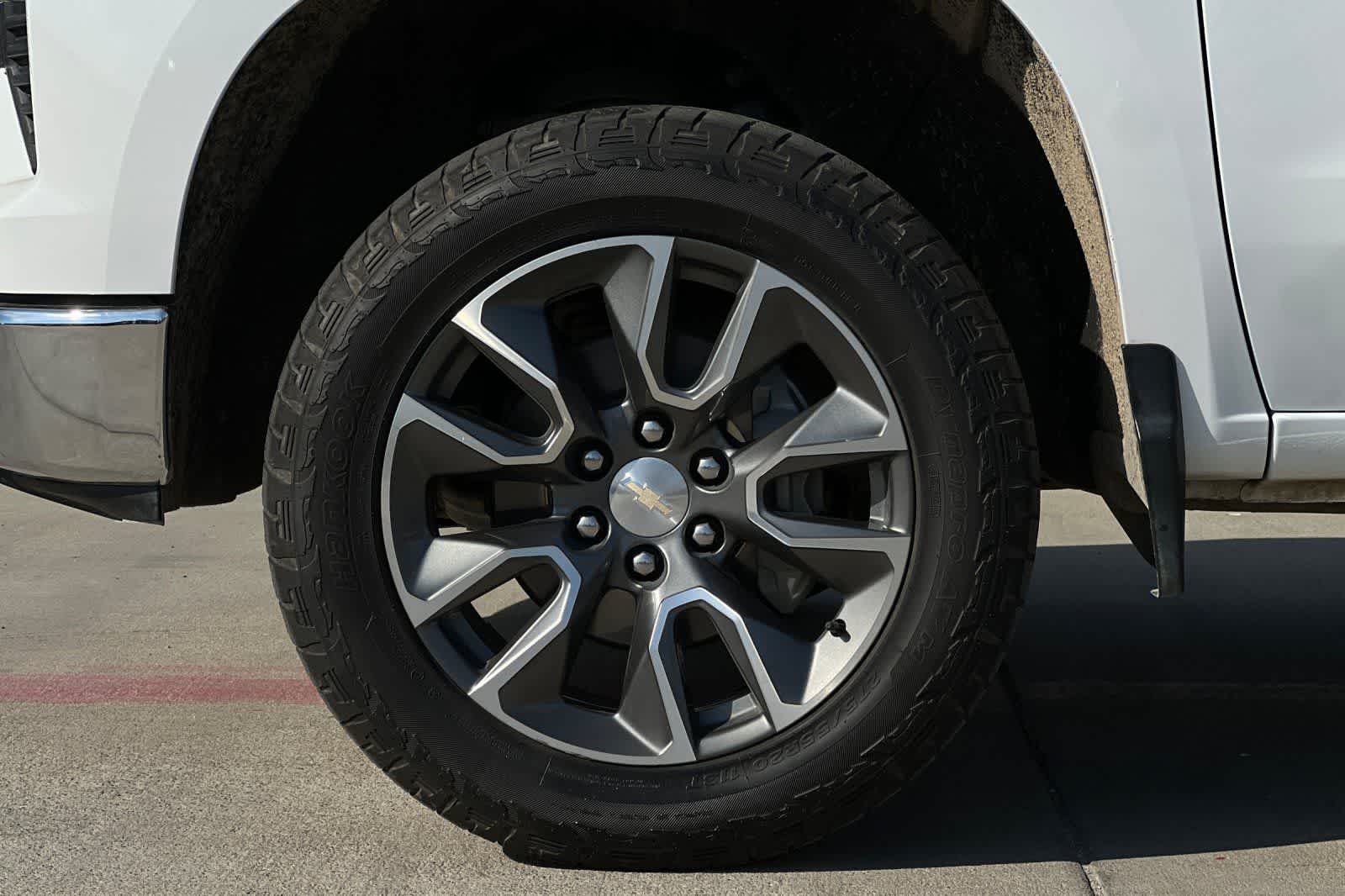 Thumbnail: 2022 Chevrolet Silverado 1500 - 12