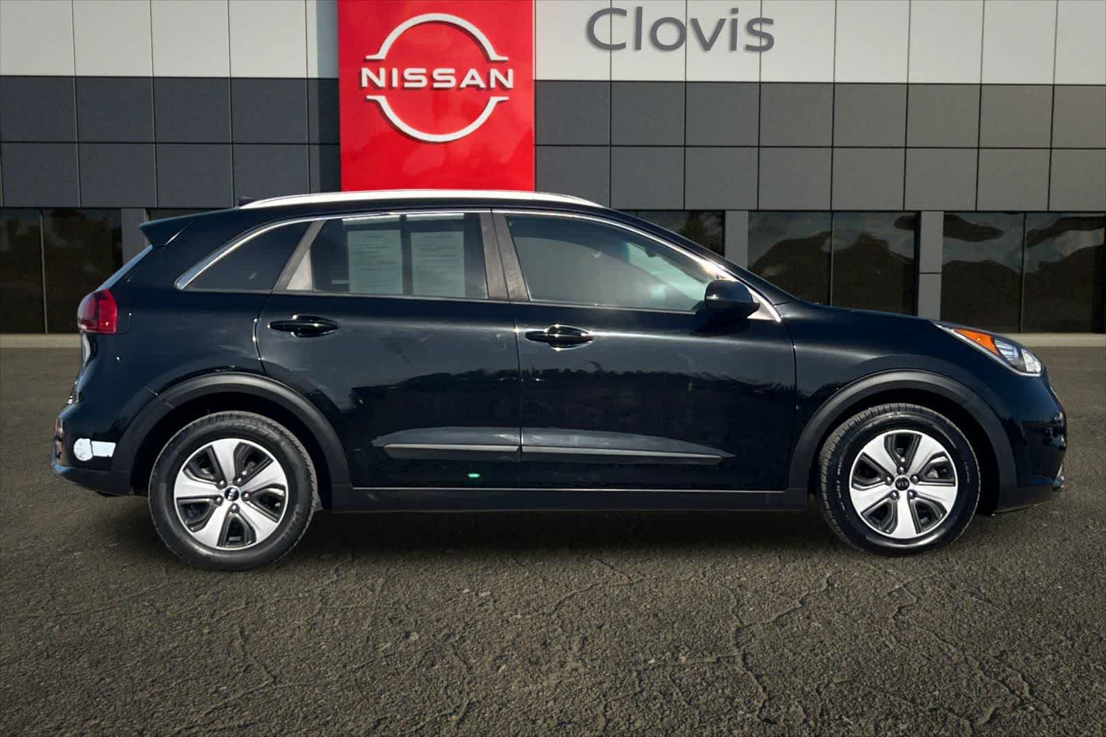 Thumbnail: 2018 Kia Niro - 9