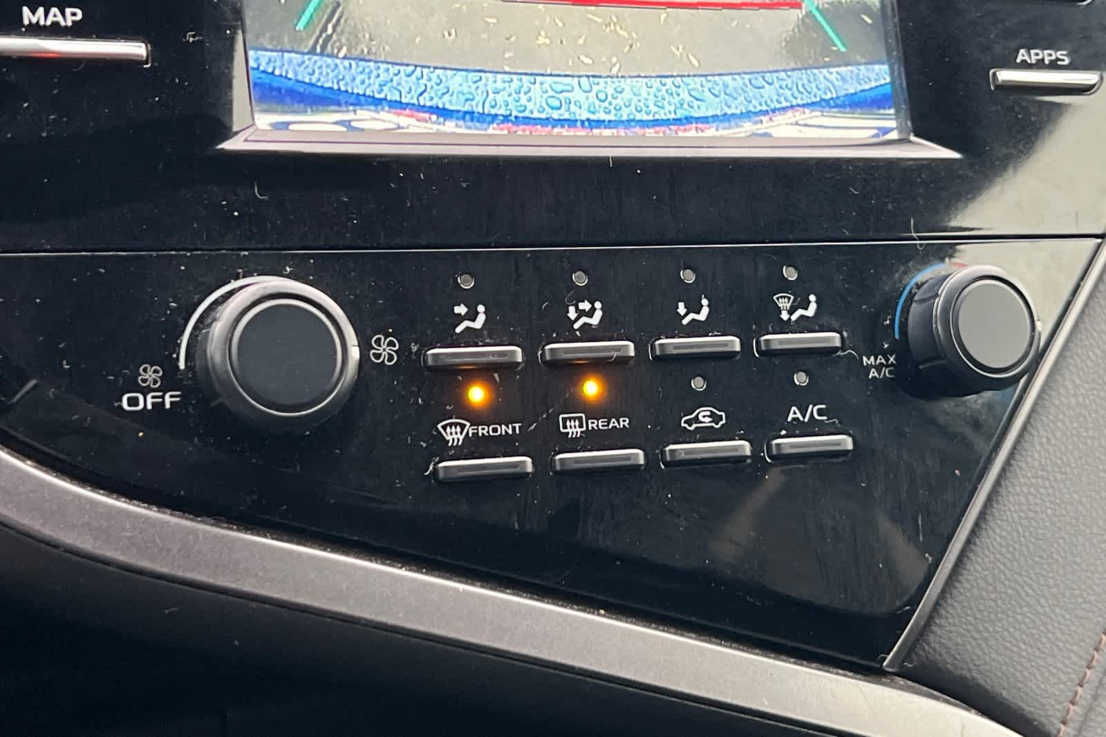 Thumbnail: 2019 Toyota Camry - 22