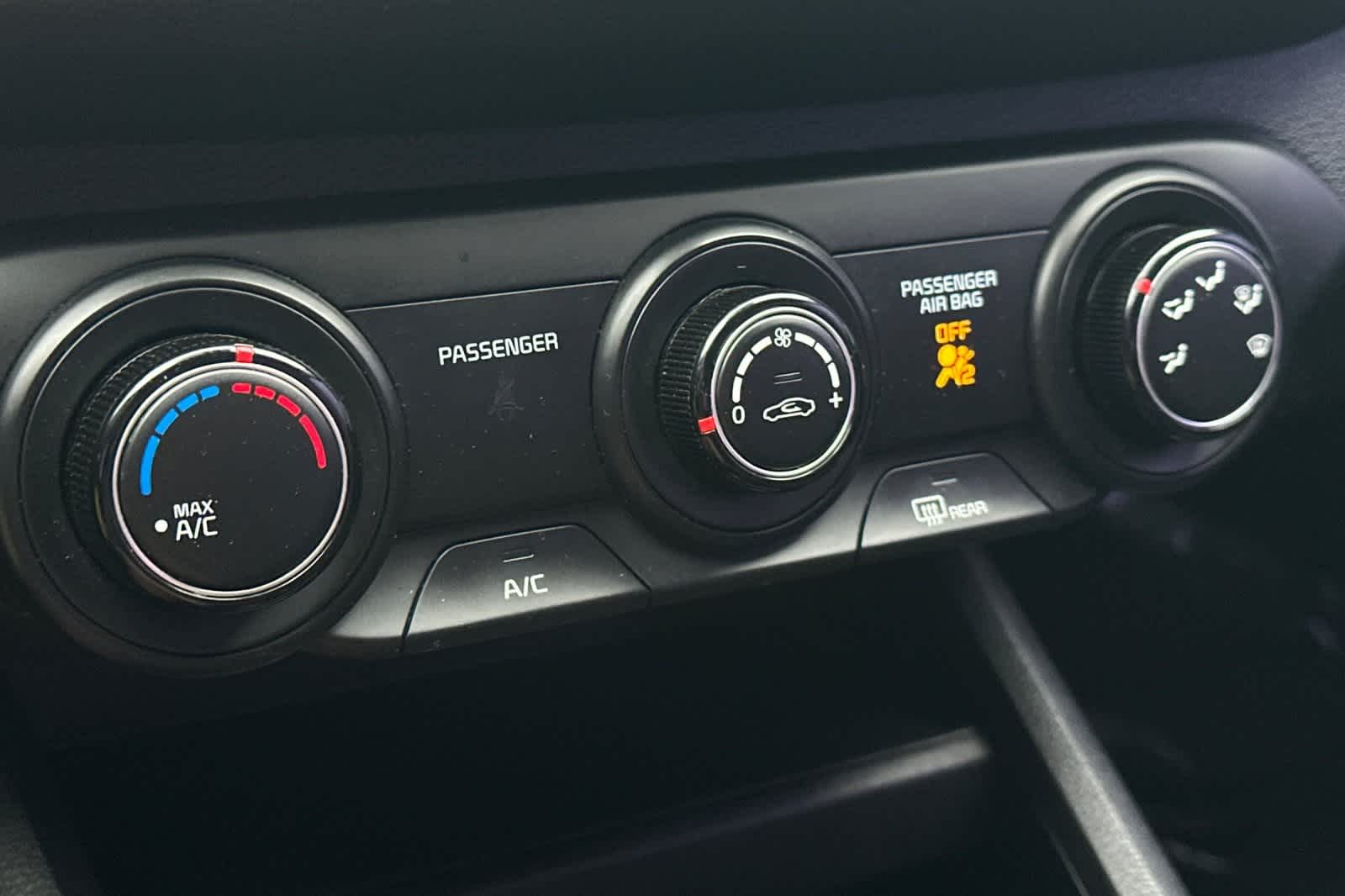 Thumbnail: 2023 Kia Forte - 21