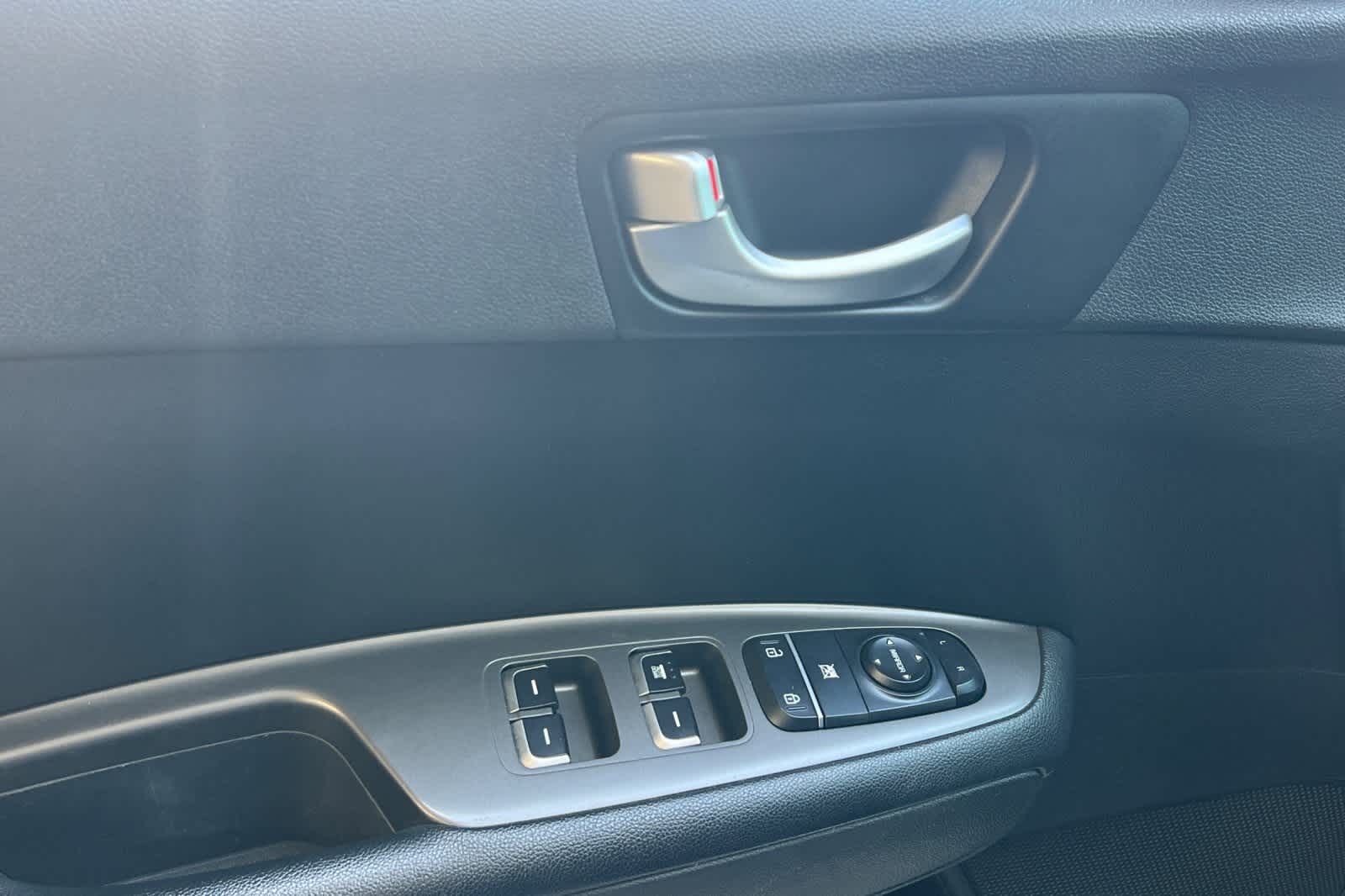 Thumbnail: 2019 Kia Optima - 15