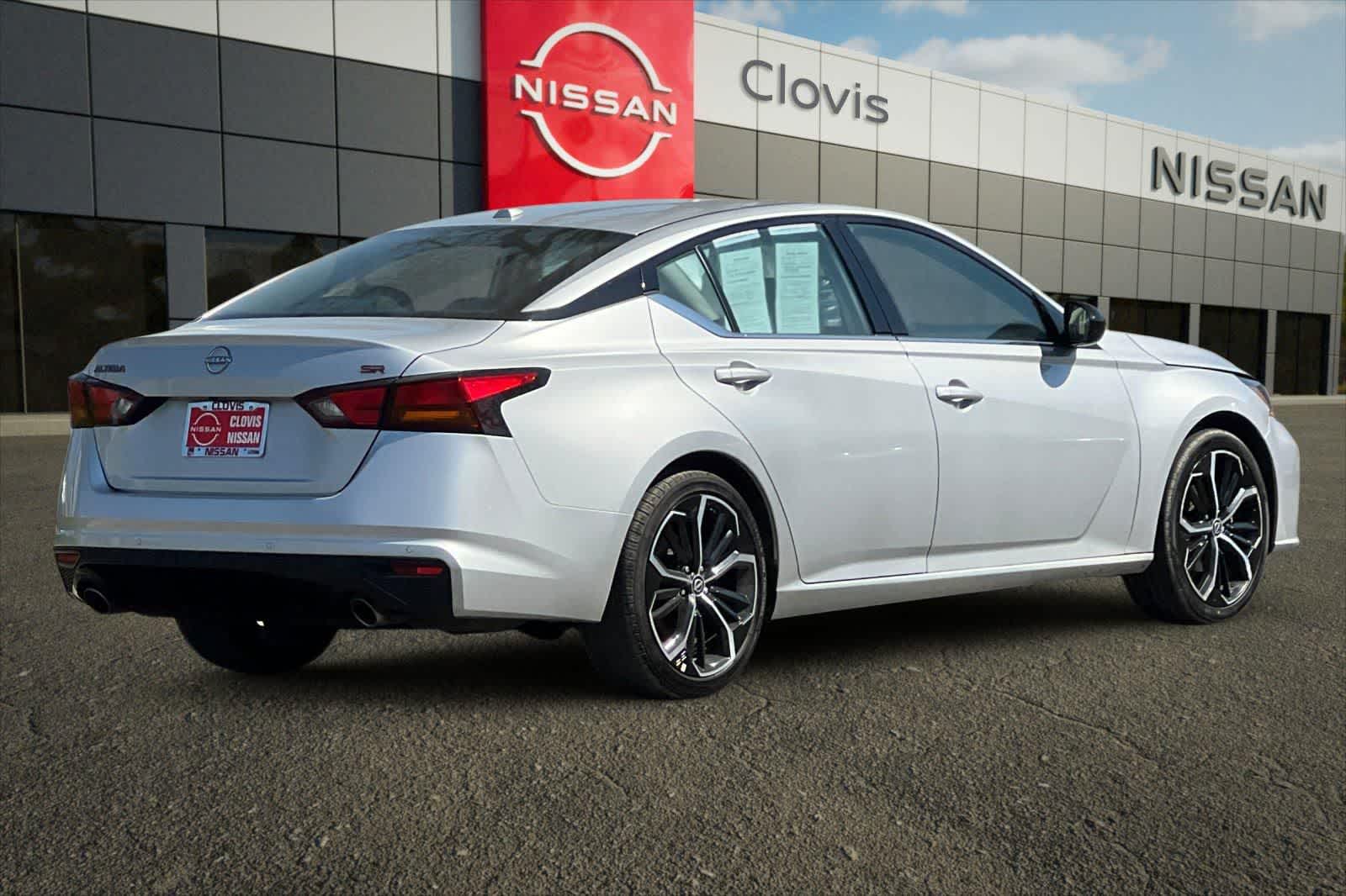 Thumbnail: 2023 Nissan Altima - 3