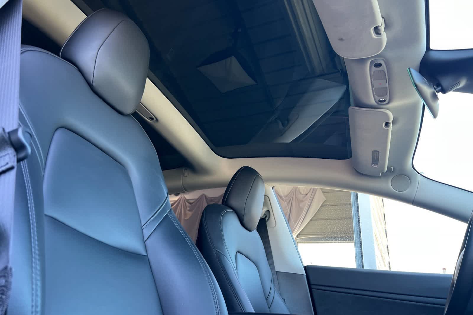 Thumbnail: 2018 Tesla Model 3 - 19