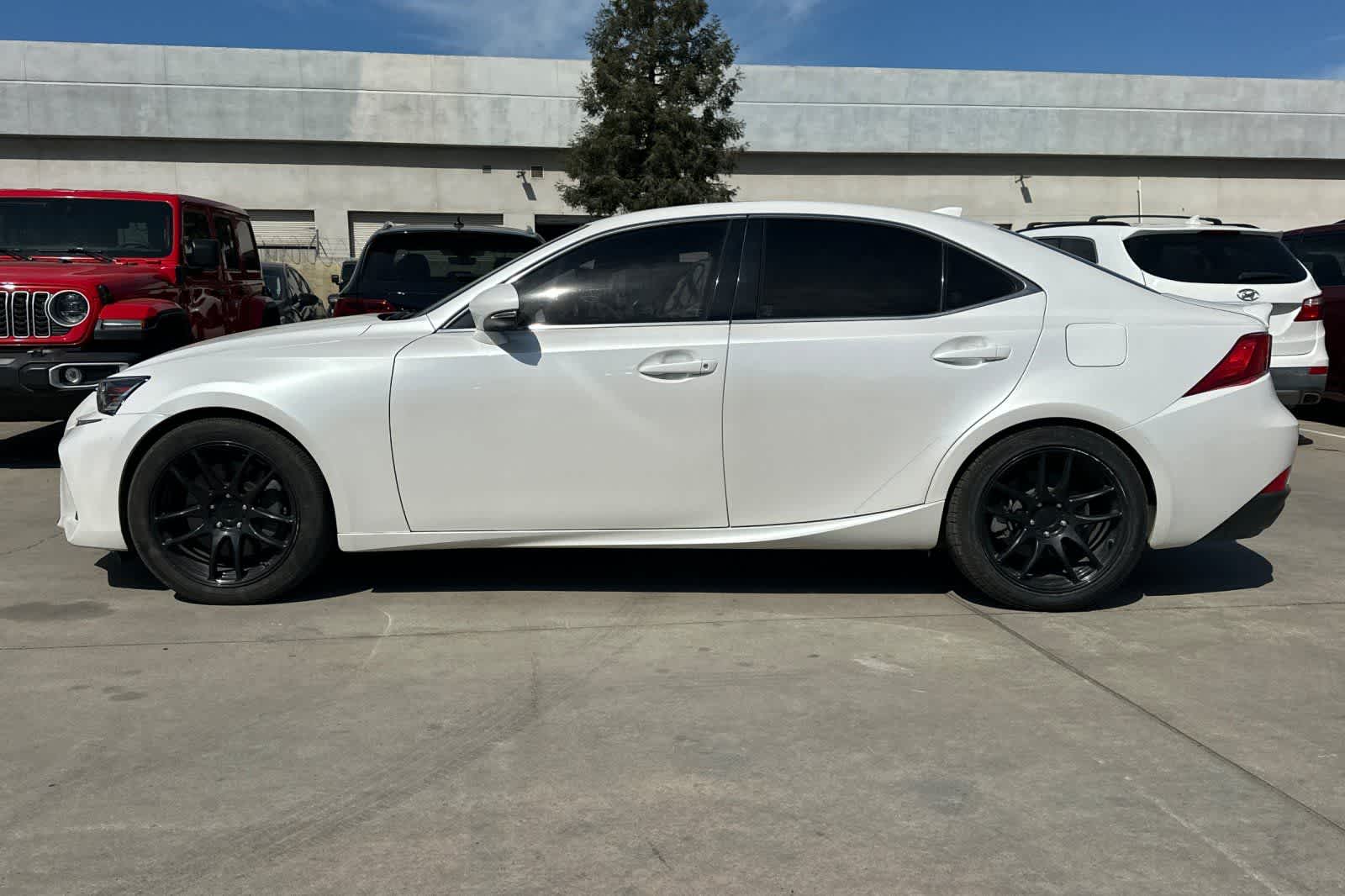 Thumbnail: 2020 Lexus IS - 6