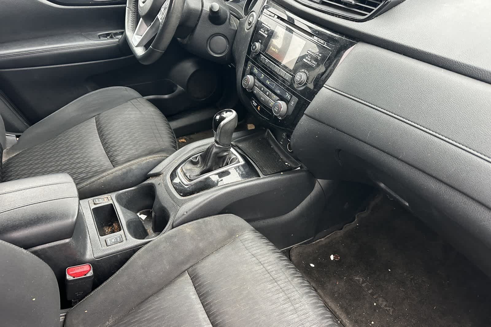 Thumbnail: 2017 Nissan Rogue - 26