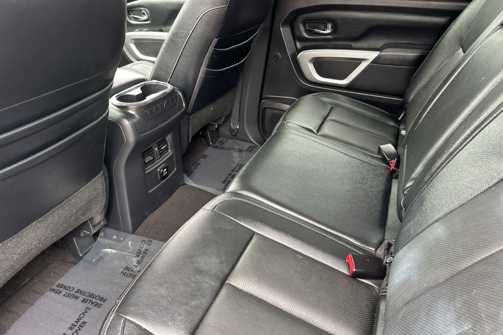 2017 Nissan Titan SL 5