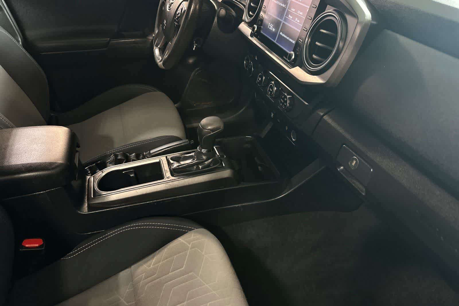 Thumbnail: 2020 Toyota Tacoma - 18