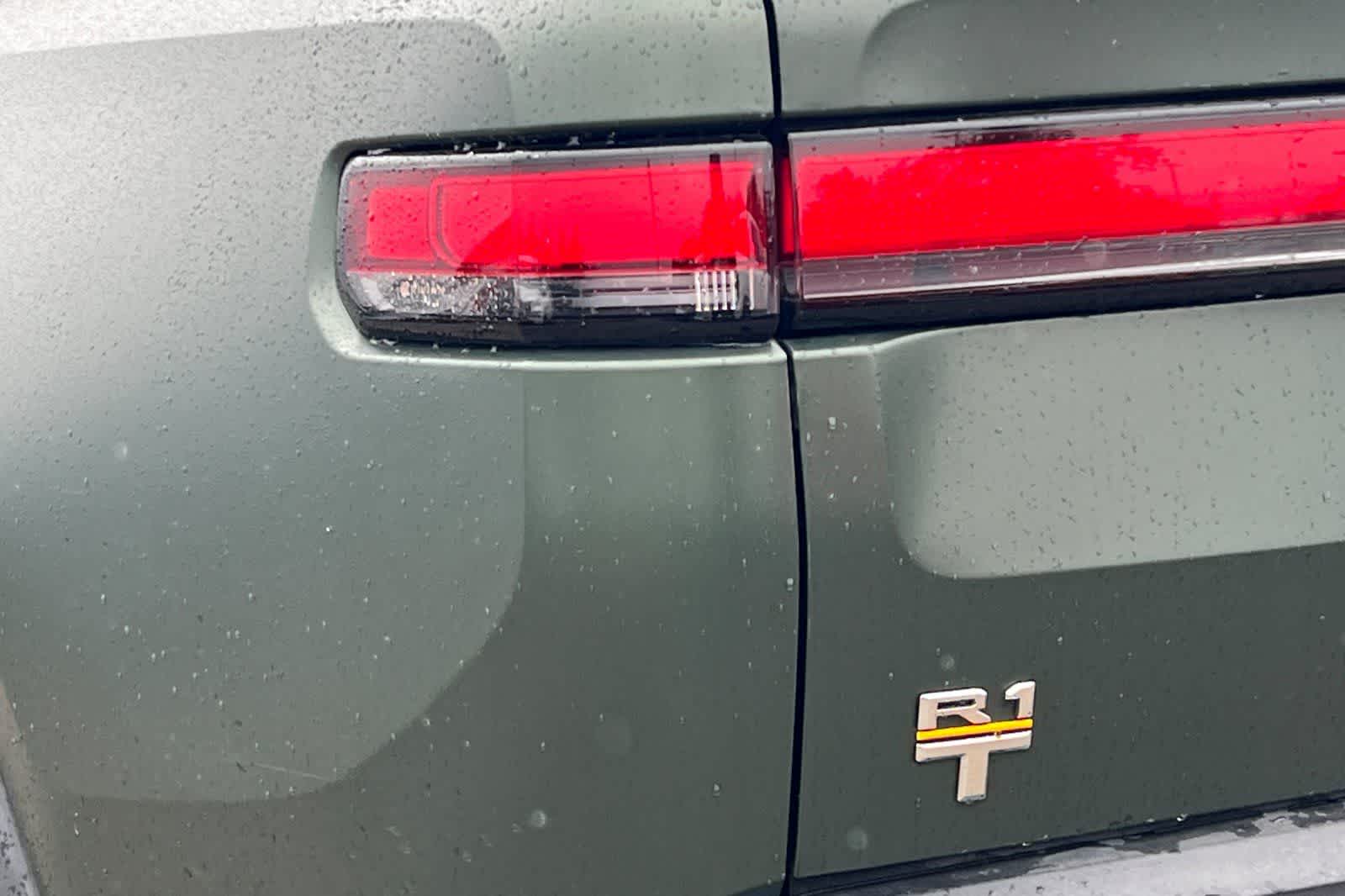 Thumbnail: 2022 Rivian R1T - 13