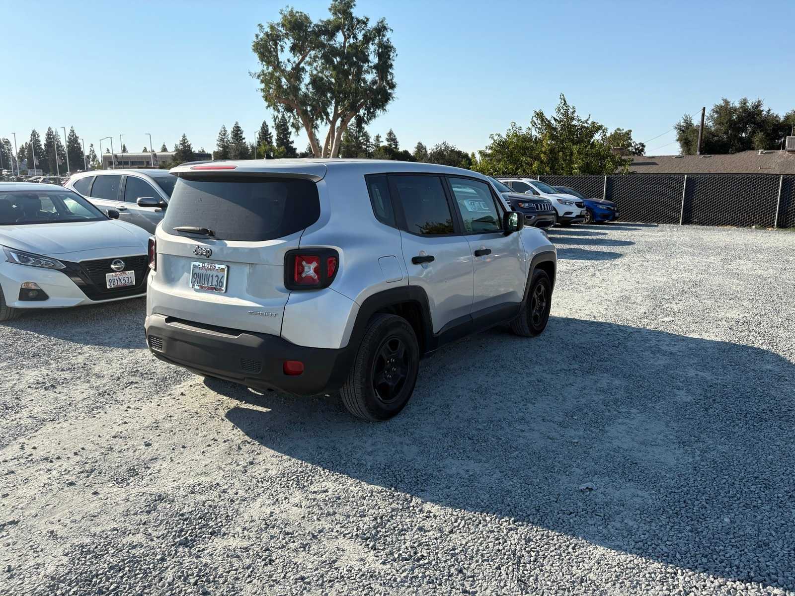Thumbnail: 2017 Jeep Renegade - 6