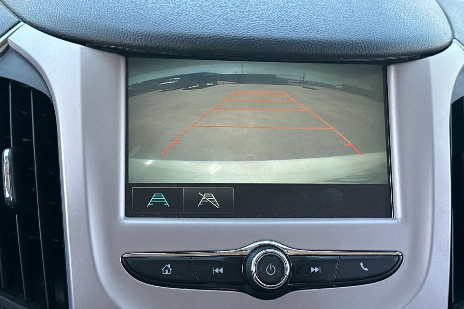 Thumbnail: 2017 Chevrolet Cruze - 20