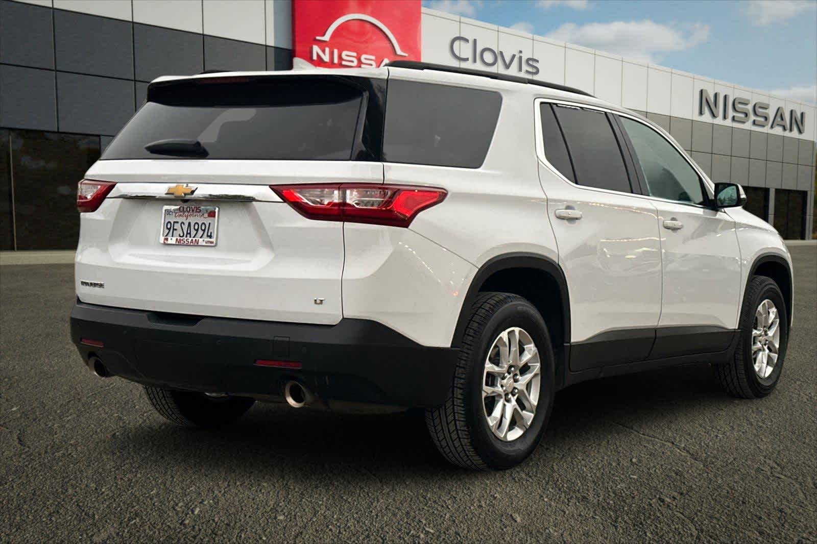 Thumbnail: 2019 Chevrolet Traverse - 3