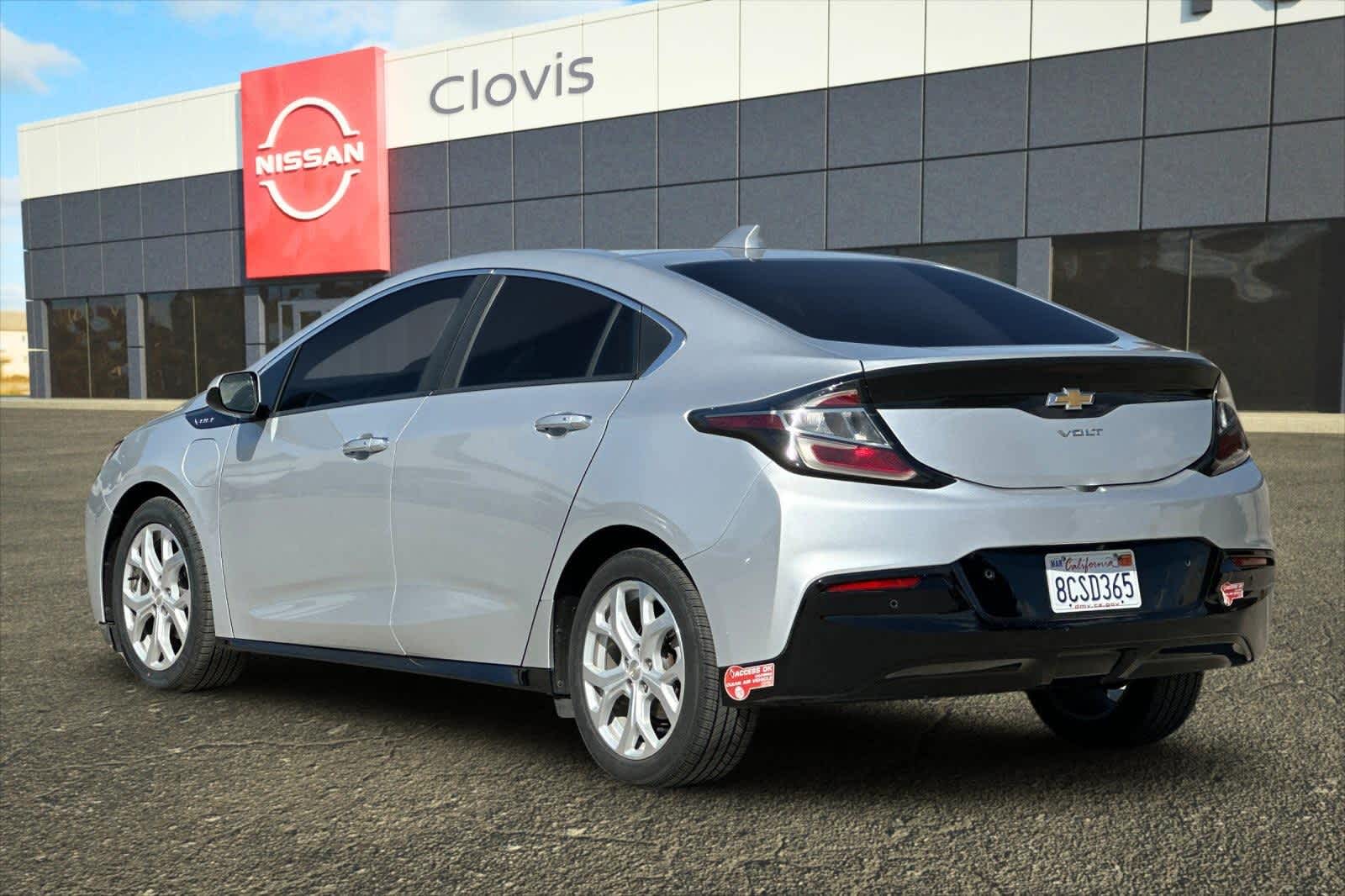 Thumbnail: 2018 Chevrolet Volt - 7