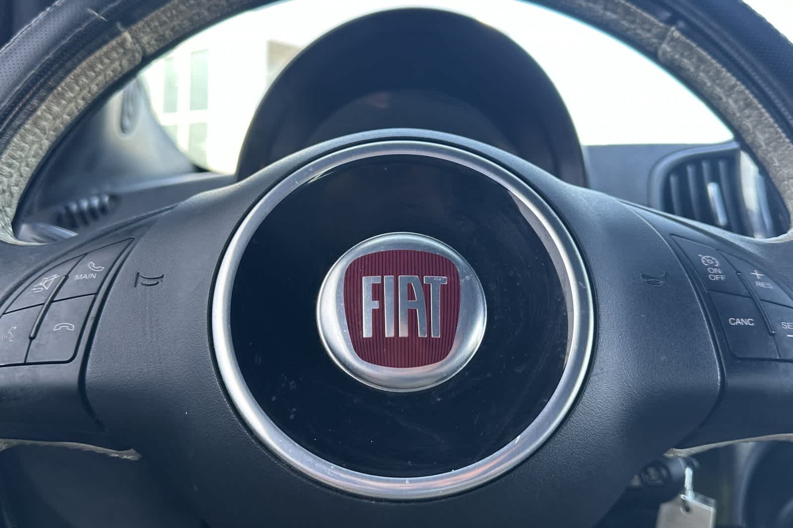 Thumbnail: 2017 Fiat 500e - 23