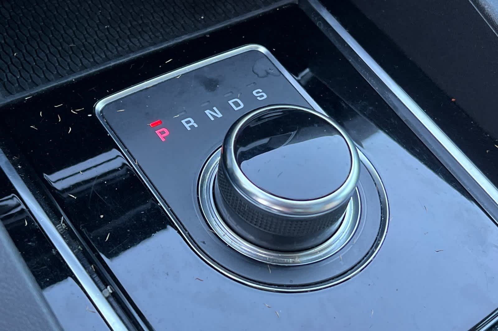 Thumbnail: 2019 Jaguar F-Pace - 25