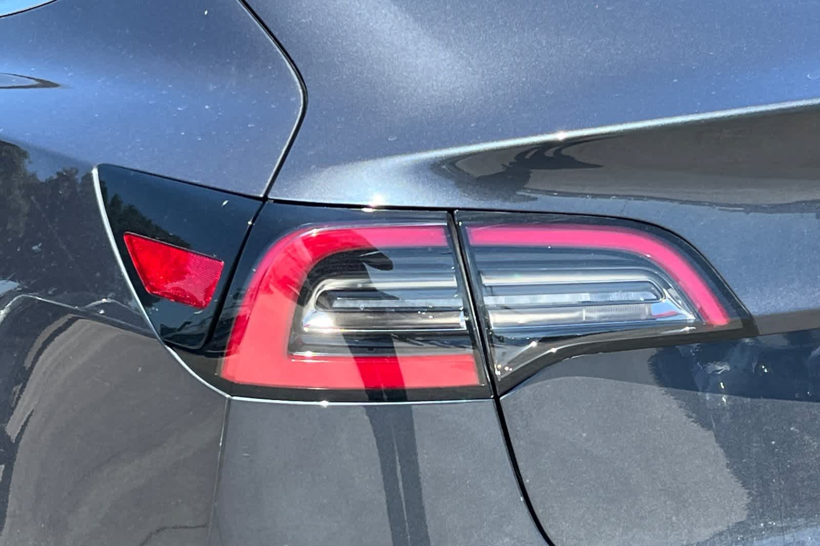 Thumbnail: 2018 Tesla Model 3 - 13