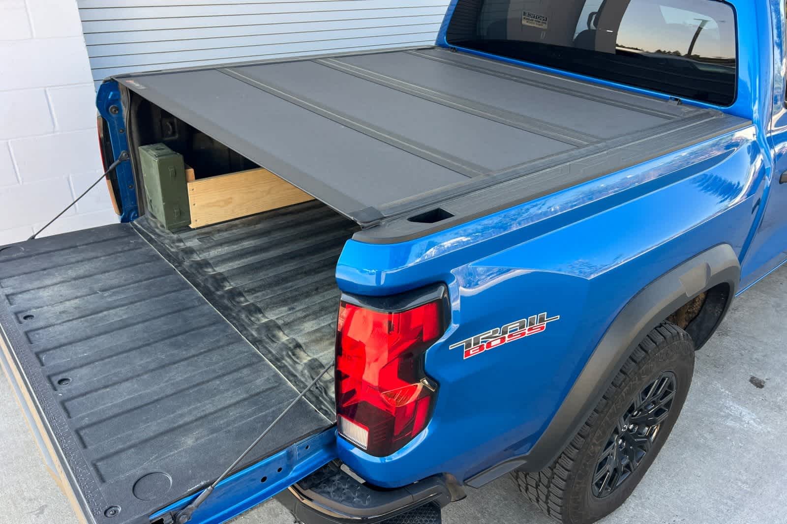 Thumbnail: 2023 Chevrolet Colorado - 18