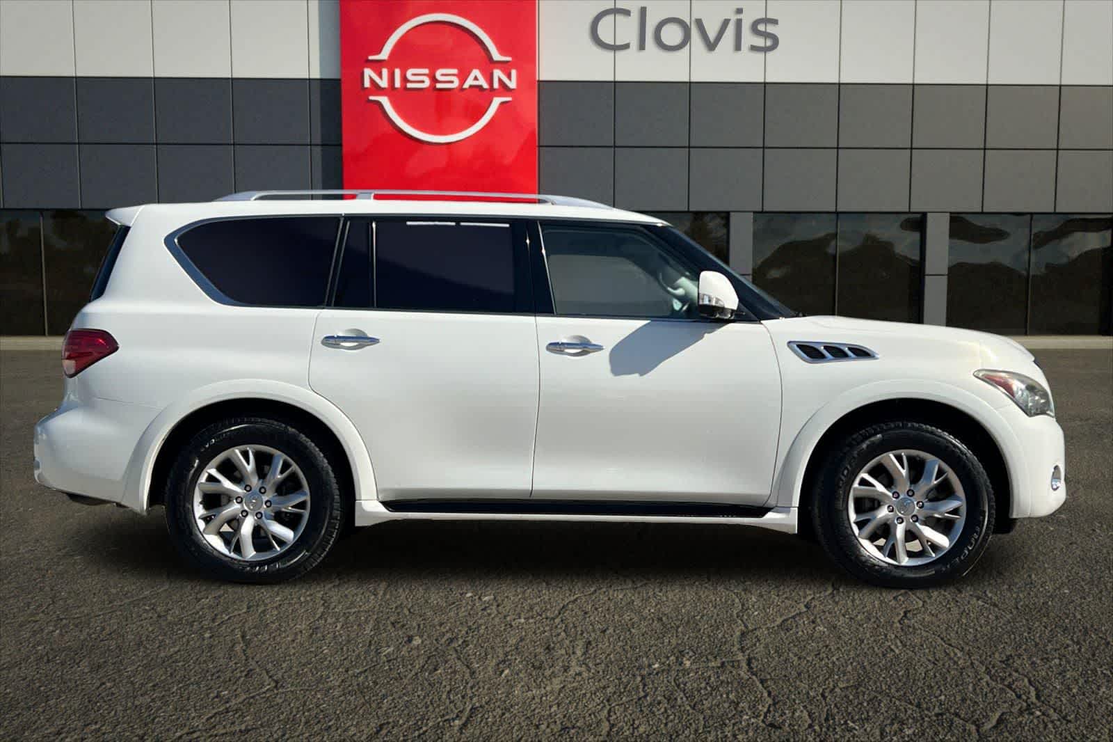 Thumbnail: 2012 INFINITI QX56 - 9