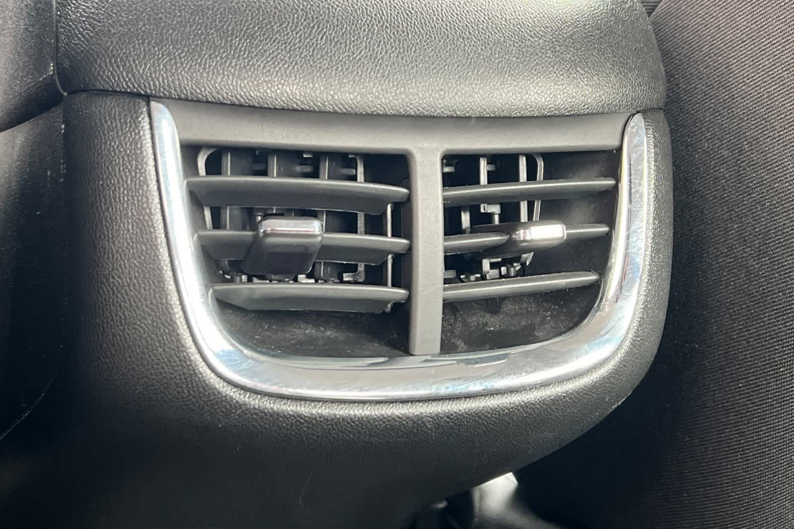 Thumbnail: 2024 Chevrolet Malibu - 15