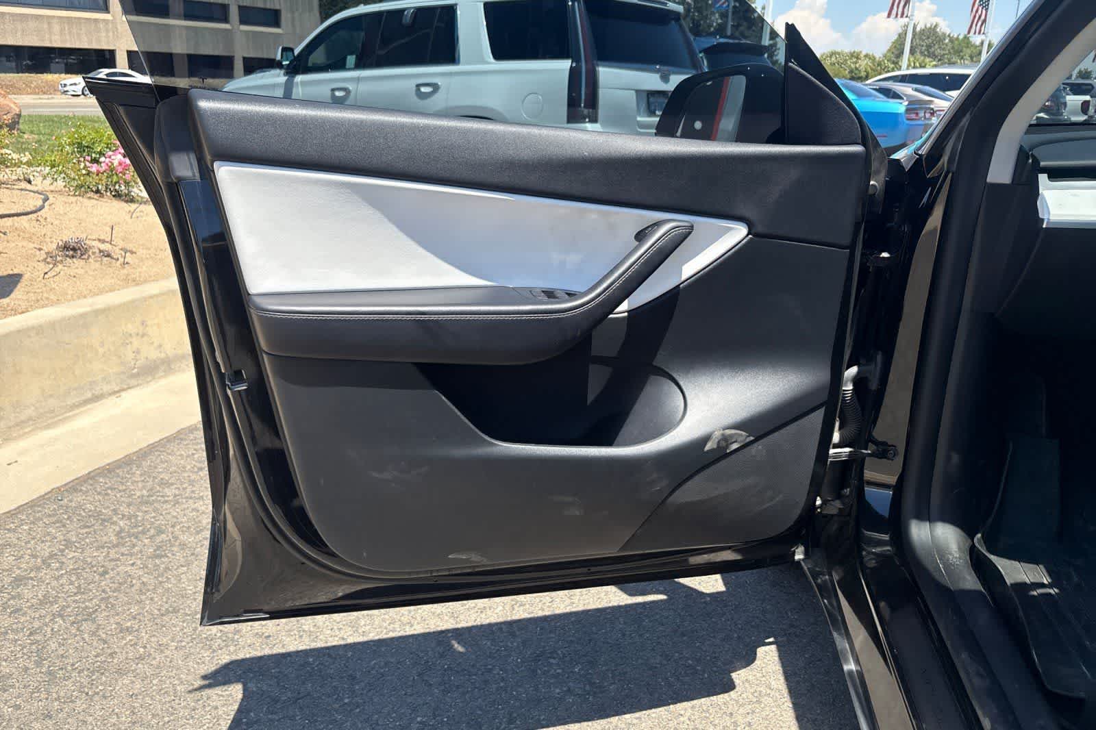 Thumbnail: 2021 Tesla Model Y - 13