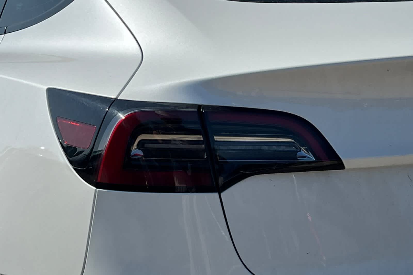 Thumbnail: 2023 Tesla Model 3 - 13