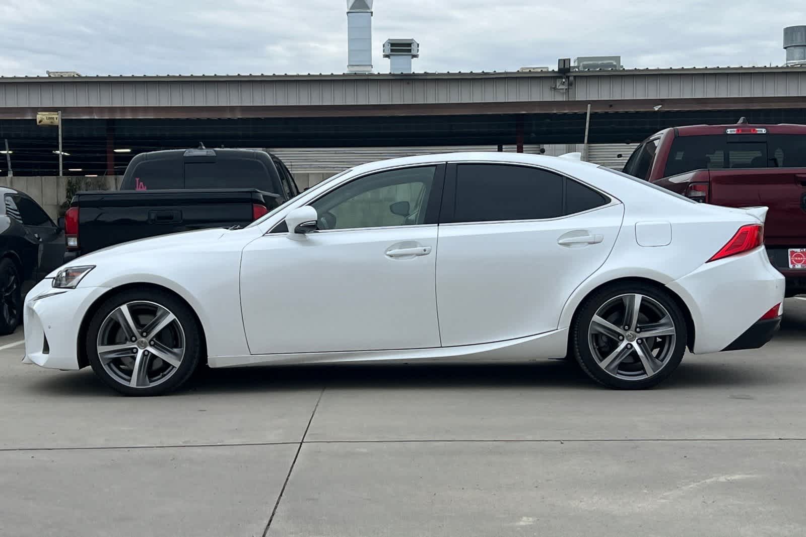 Thumbnail: 2017 Lexus IS - 6