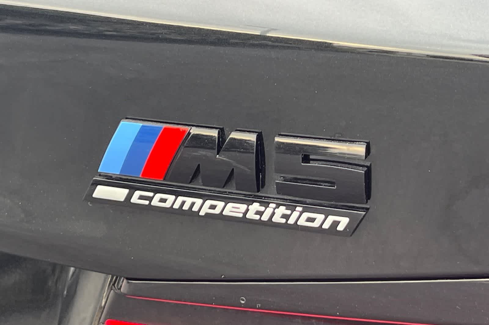 Thumbnail: 2021 BMW M5 - 17