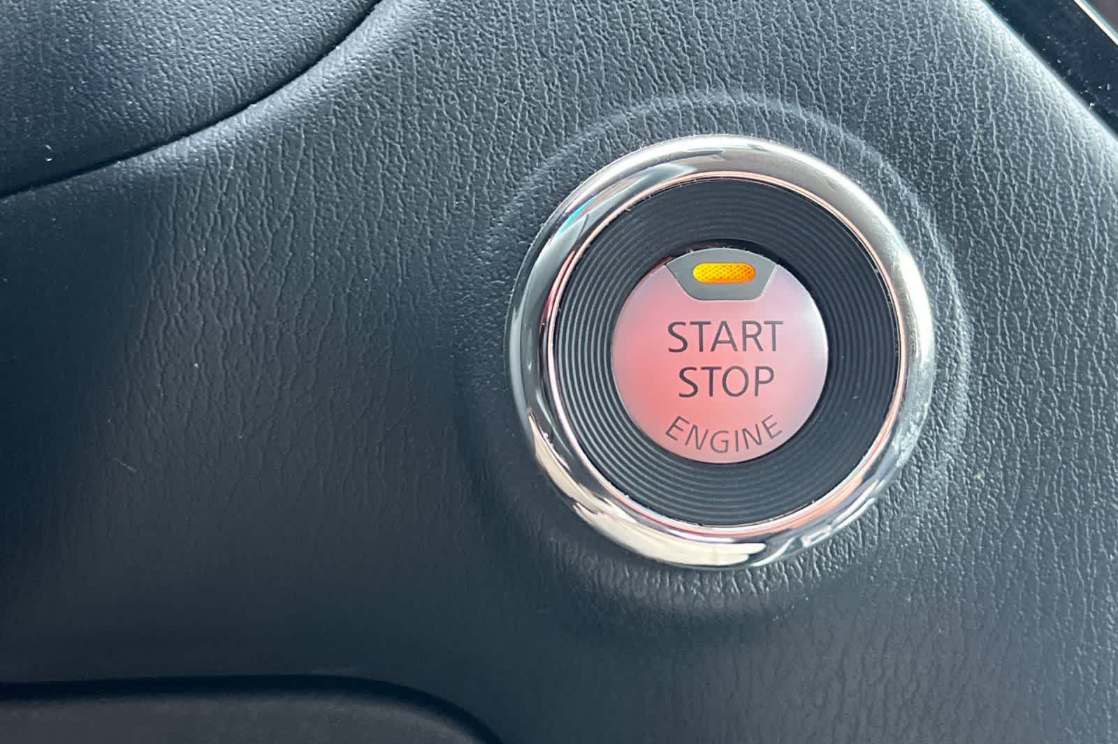 Thumbnail: 2015 Nissan Pathfinder - 24