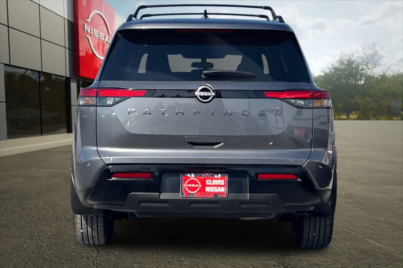 Thumbnail: 2026 Nissan Pathfinder - 8