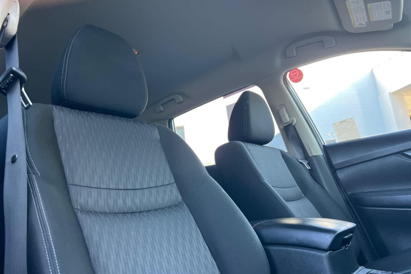 Thumbnail: 2020 Nissan Rogue - 20