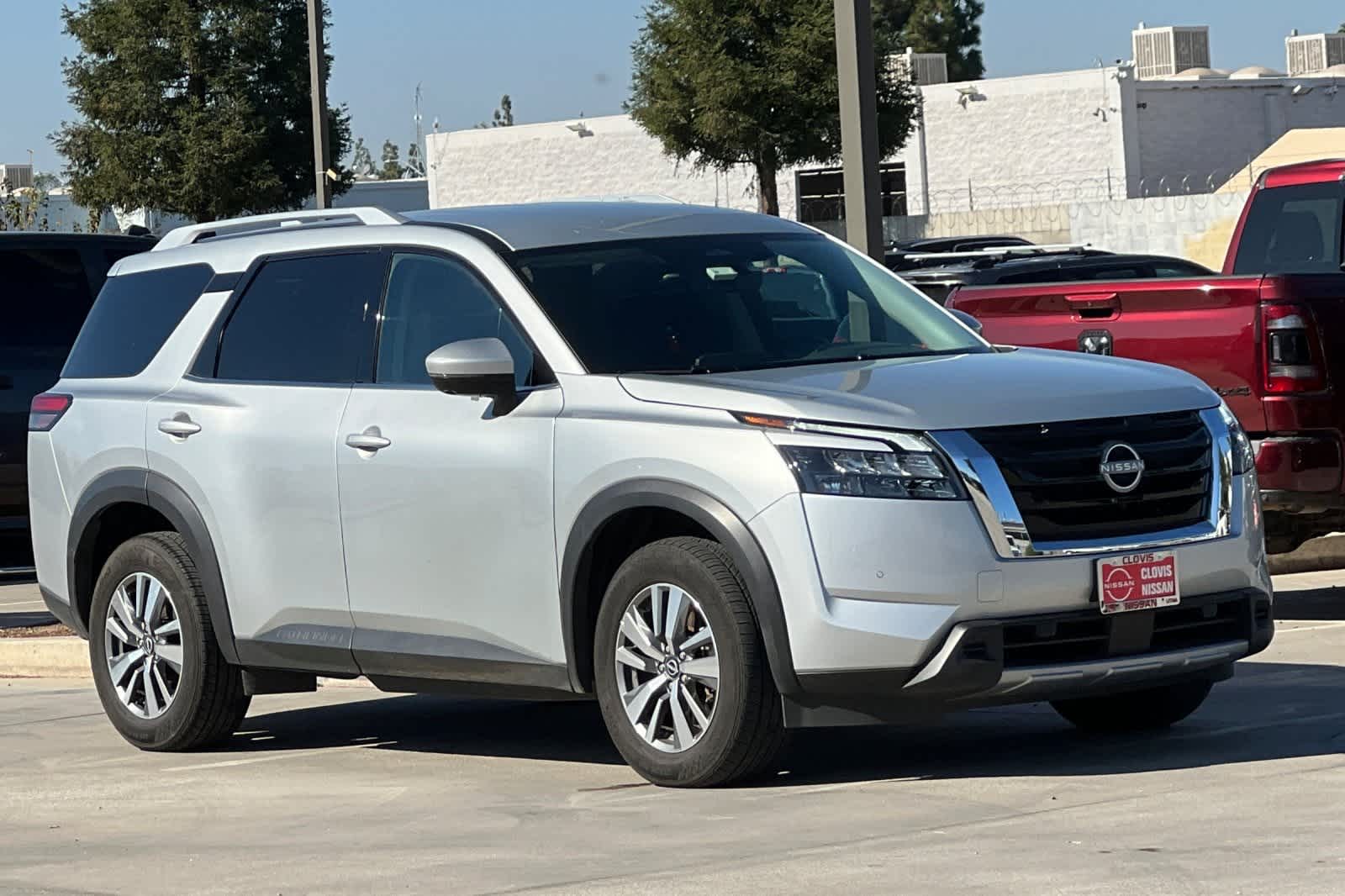 Thumbnail: 2025 Nissan Pathfinder - 10