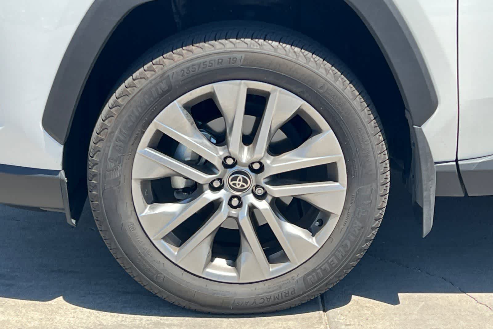 Thumbnail: 2023 Toyota RAV4 - 12