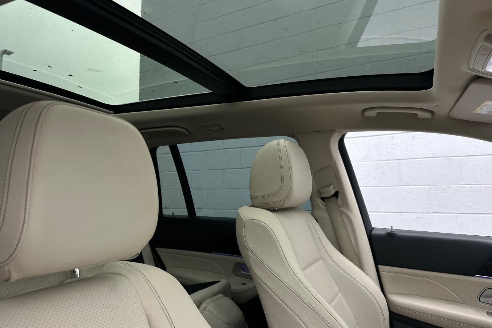 Thumbnail: 2022 Mercedes-Benz GLS - 19