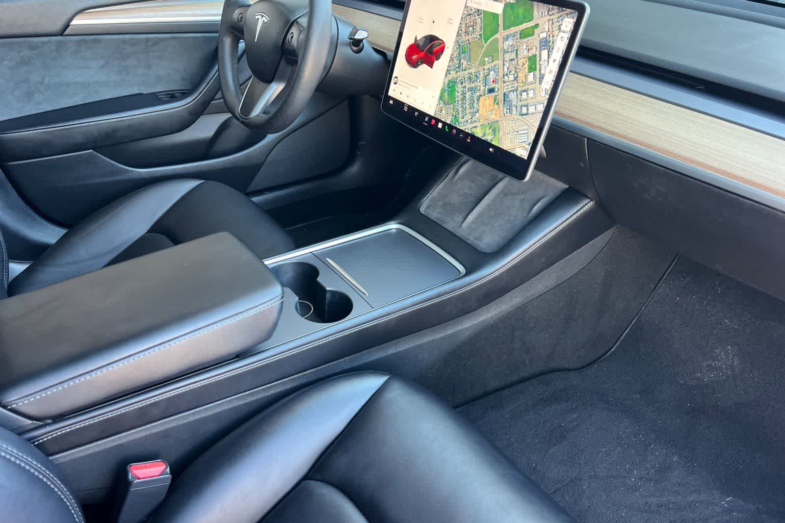 Thumbnail: 2022 Tesla Model 3 - 18