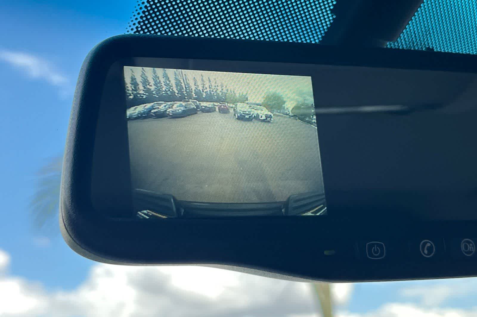 Thumbnail: 2012 Chevrolet Avalanche 1500 - 23