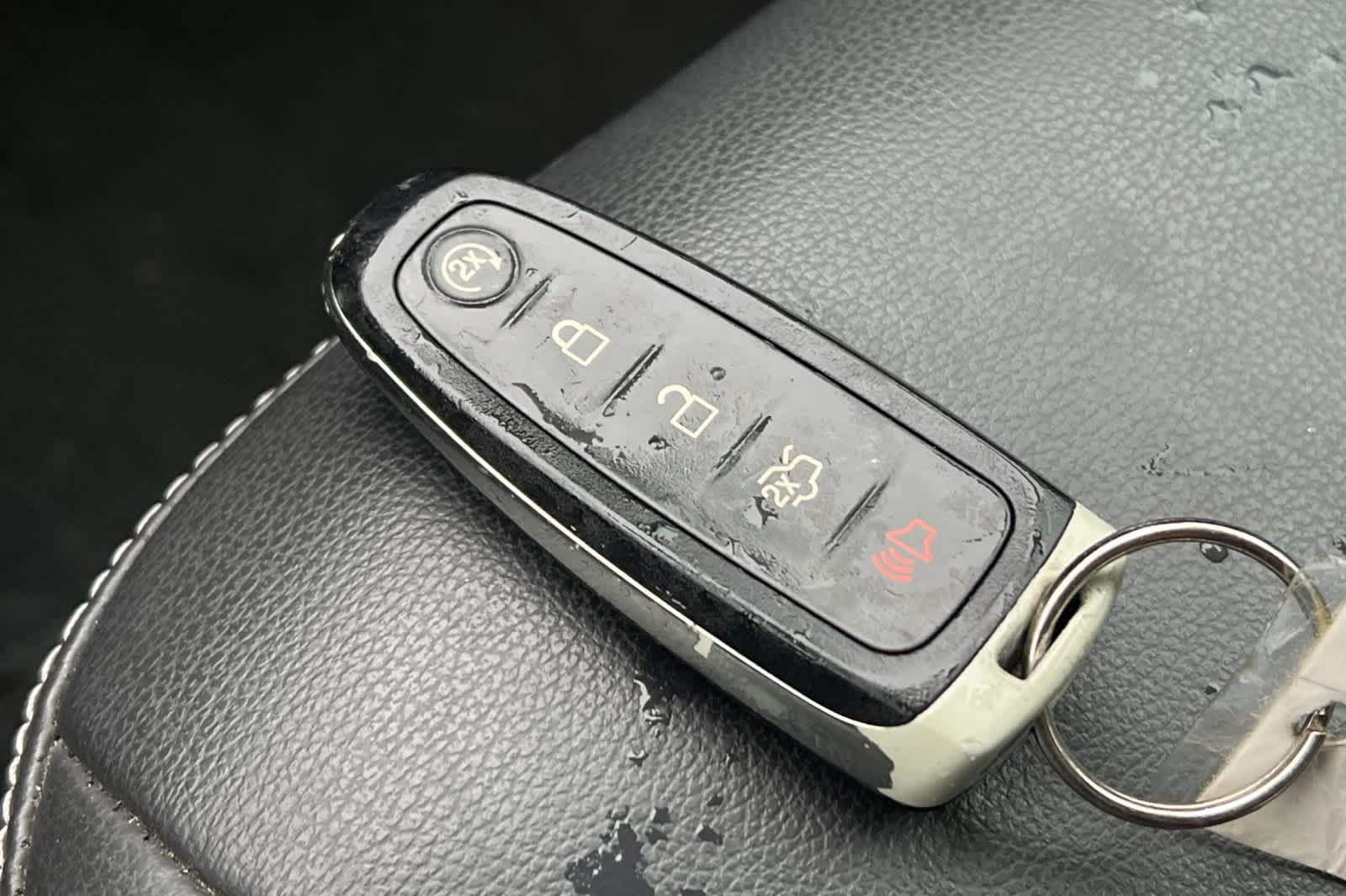 Thumbnail: 2019 Ford Escape - 23