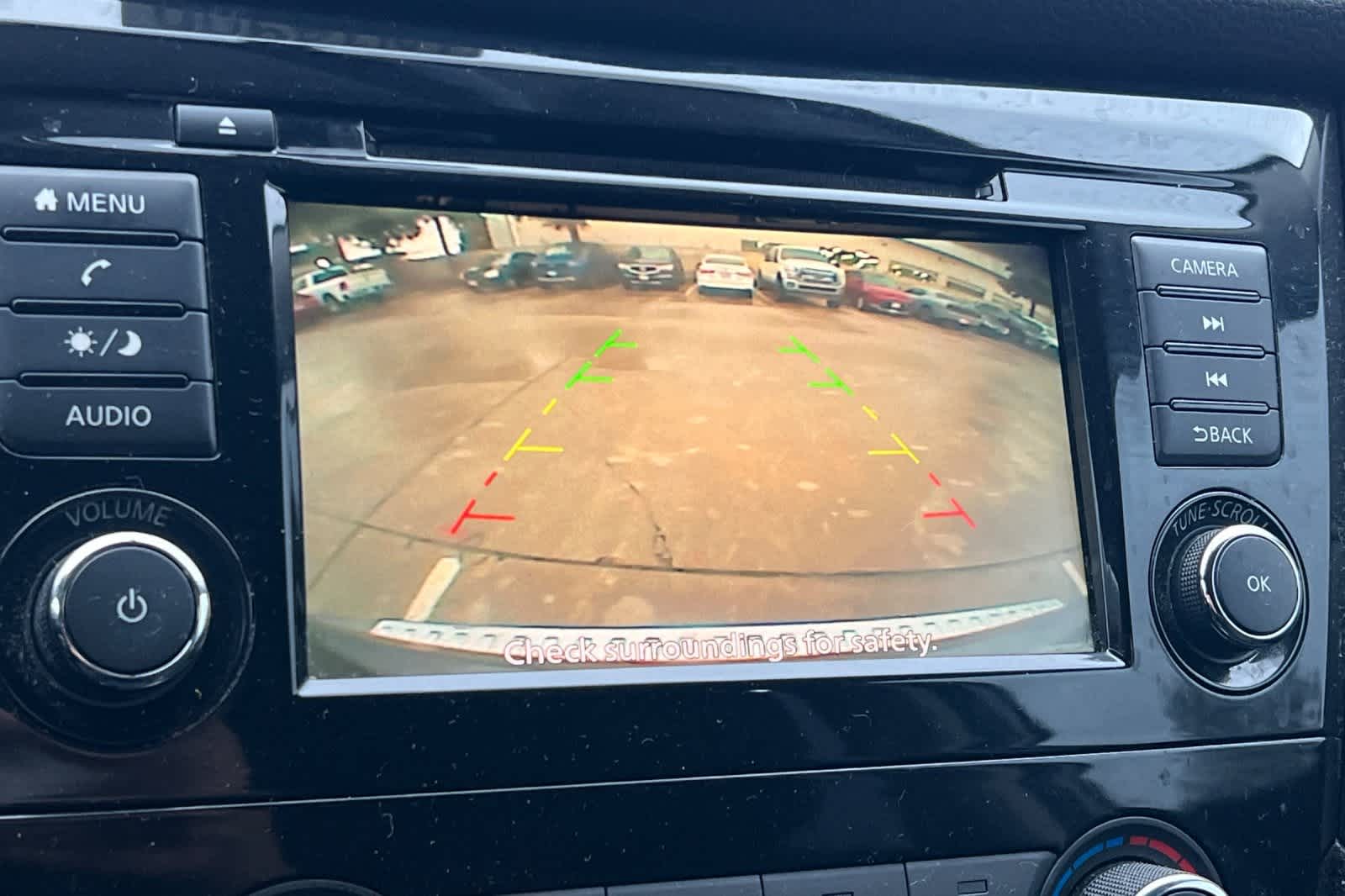 Thumbnail: 2018 Nissan Rogue - 20