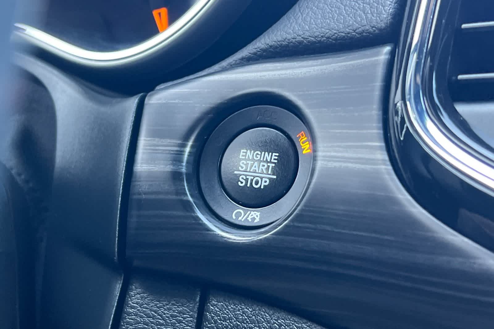 Thumbnail: 2021 Jeep Grand Cherokee - 29