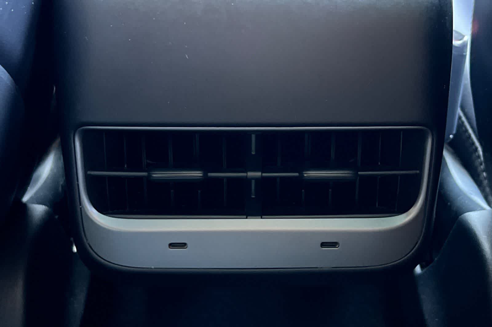Thumbnail: 2022 Tesla Model 3 - 15