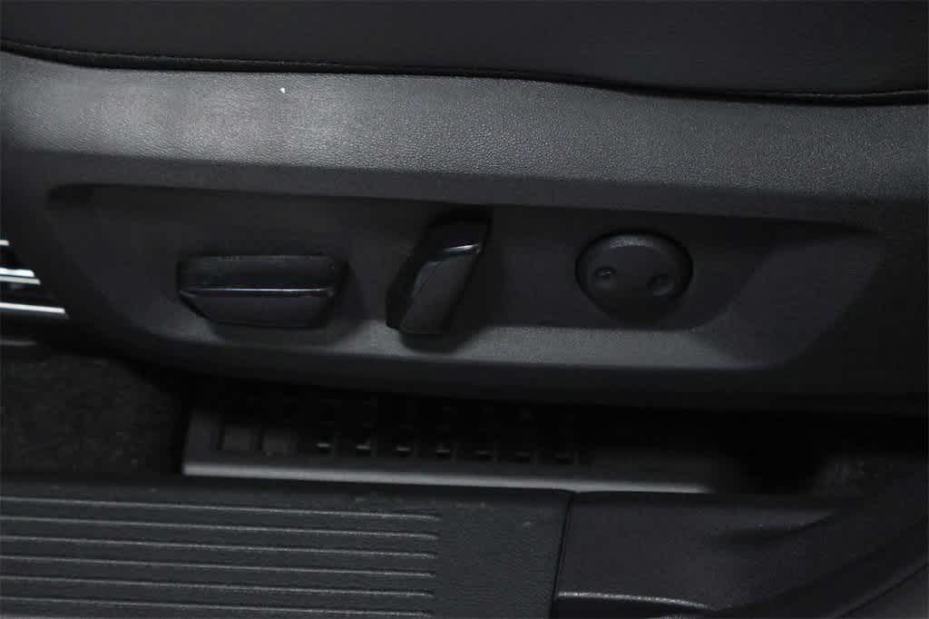 Thumbnail: 2025 Nissan Rogue - 21