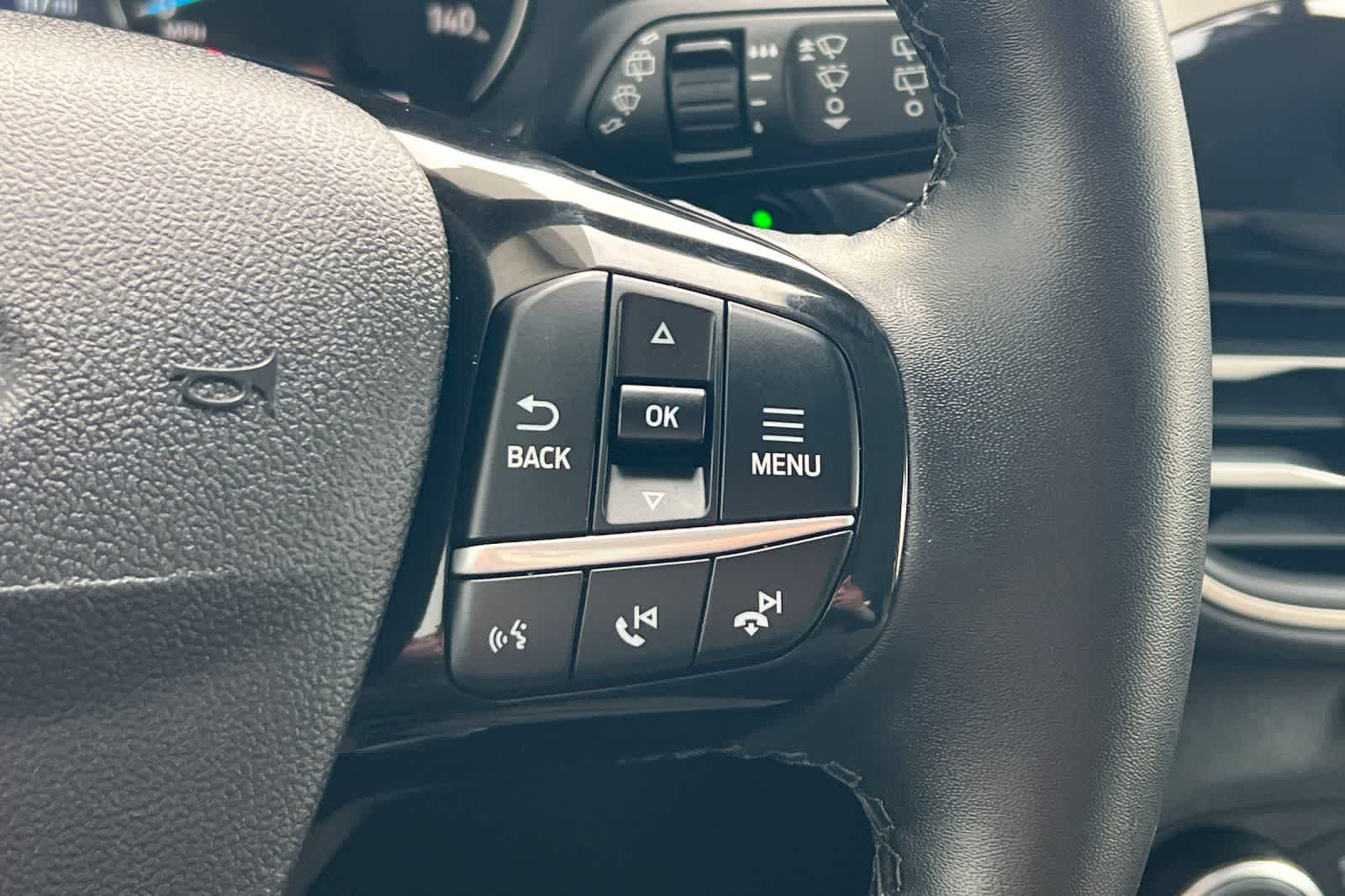 Thumbnail: 2022 Ford Escape - 30