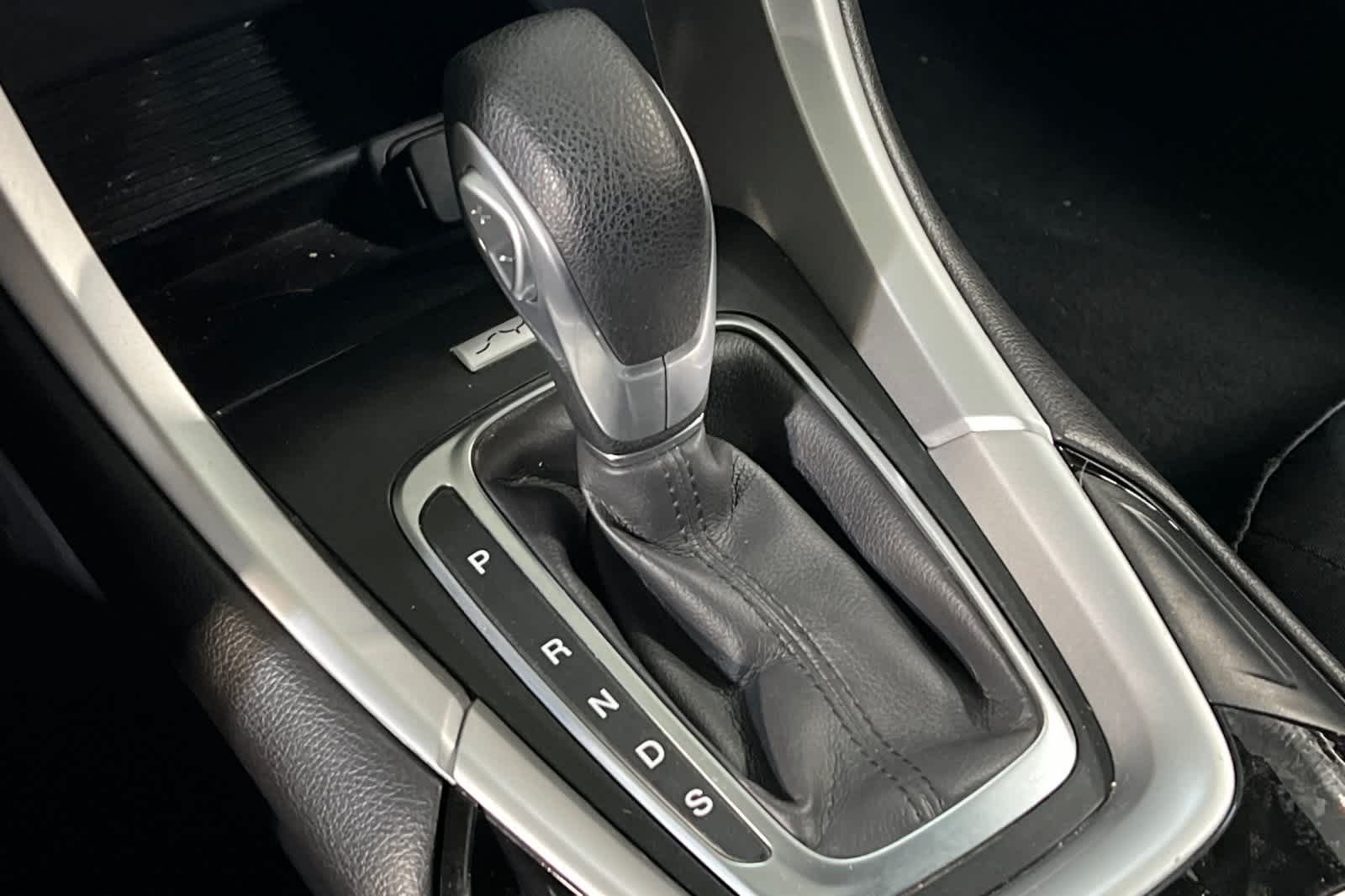 Thumbnail: 2016 Ford Fusion - 24