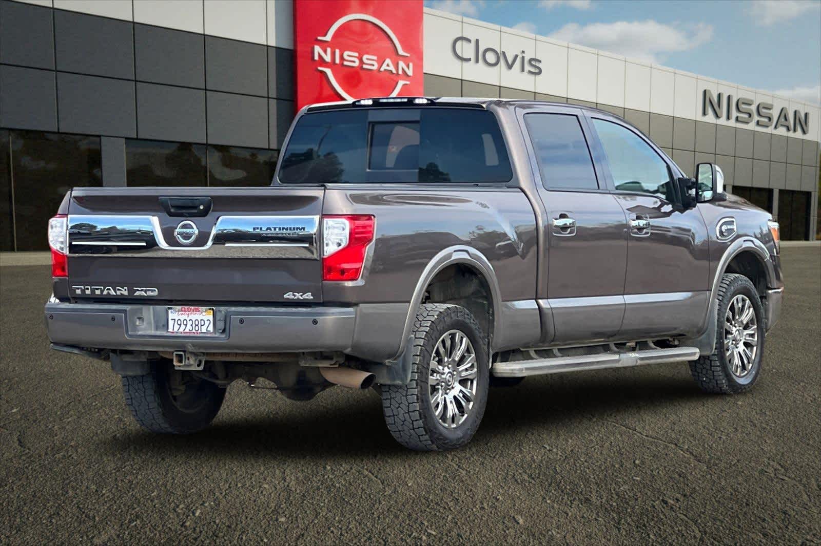 Thumbnail: 2018 Nissan Titan - 3